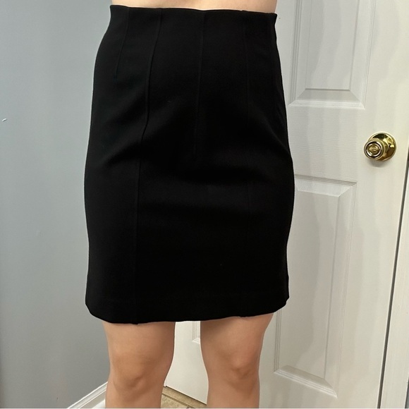 MM Lafleur Skirt Mini Black Knit Work Academia Minimalist Preppy Size 4 Small - Picture 1 of 6
